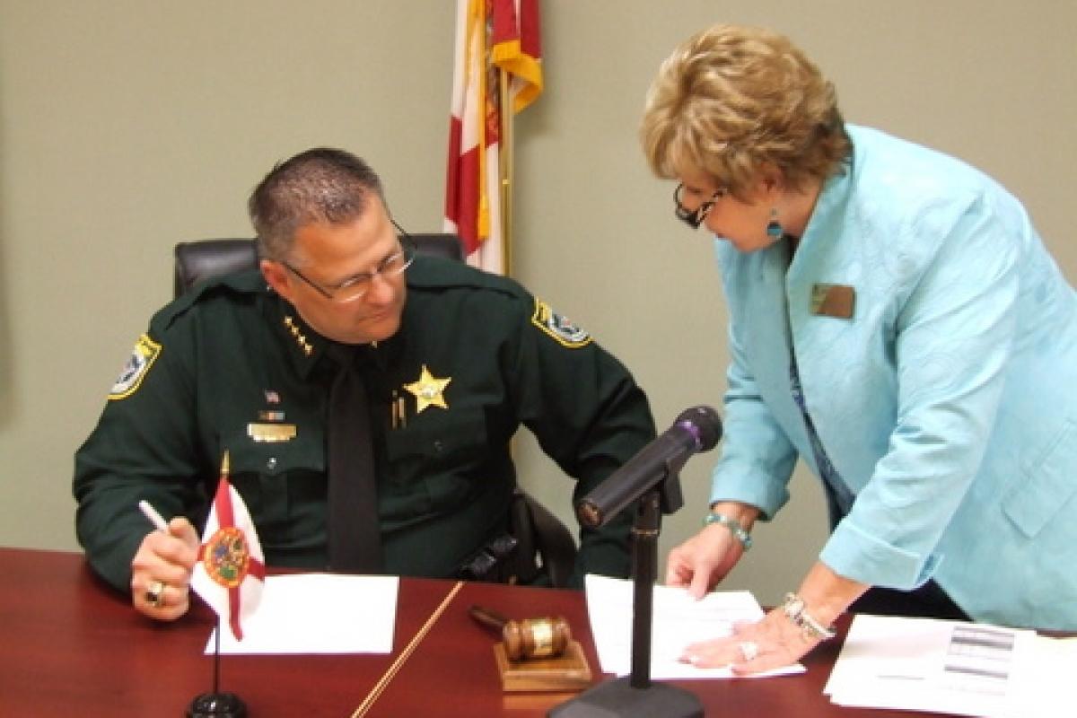 Sheriff Ivey and Mayor Carol McCormack